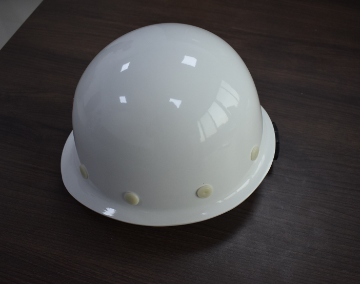 安全帽廠家告訴您安全帽標準是指哪些？